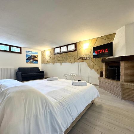 גרוסטו Residence Il Boschetto - Villa Con Piscina מראה חיצוני תמונה